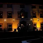 House Hotel