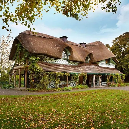 Hotel House
