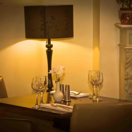 House Szálloda Cahir