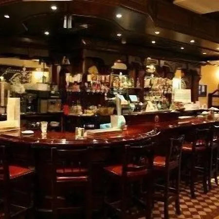 House Szálloda Cahir