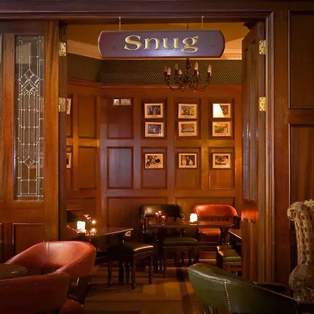 House Hotel
